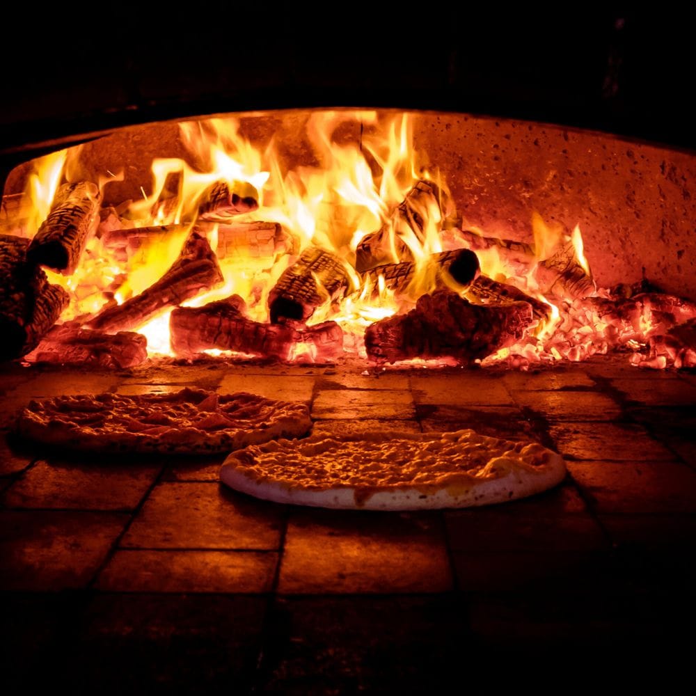 Outdoor Pizza Oven: The Ultimate Guide to Selecting The Right One For You